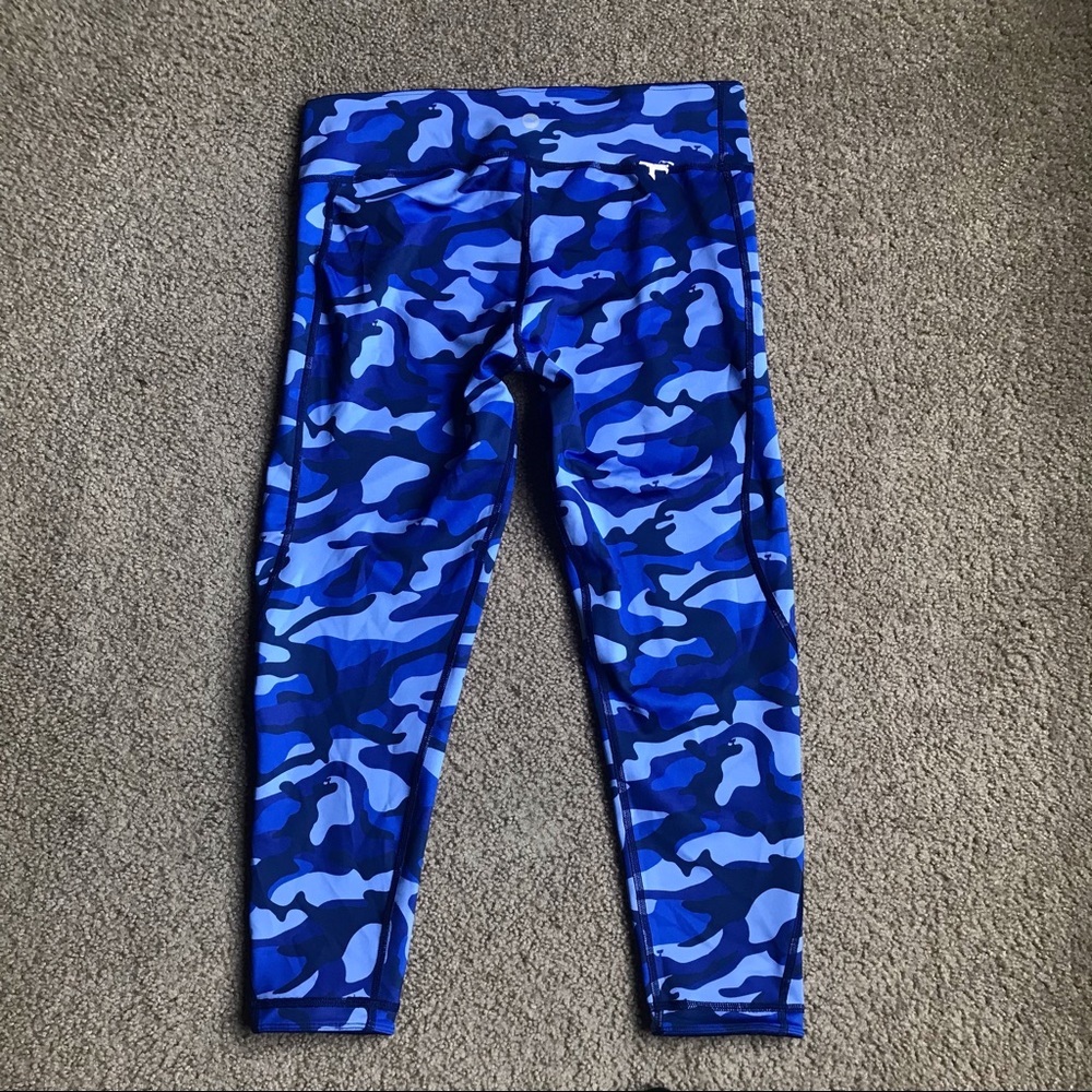 Vineyard Vines Performance Reversible Leggings - image 4